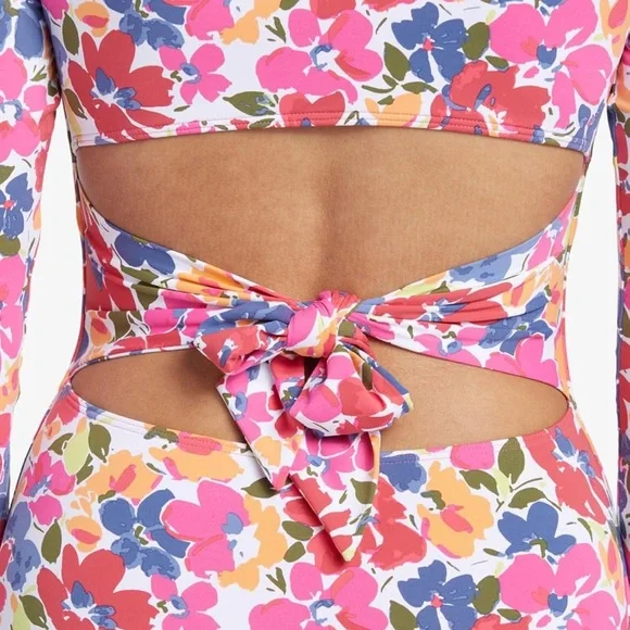 NWT Roxy Bloomin Babe Onesie Floral Swimsuit - Picture 8 of 8
